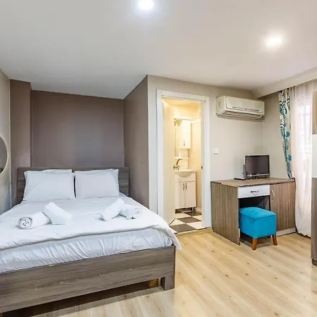 Värdshus Comfortable In Beyoglu Near Galata Tower Istanbul