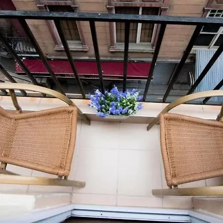 Comfortable In Beyoglu Near Galata Tower Värdshus Istanbul